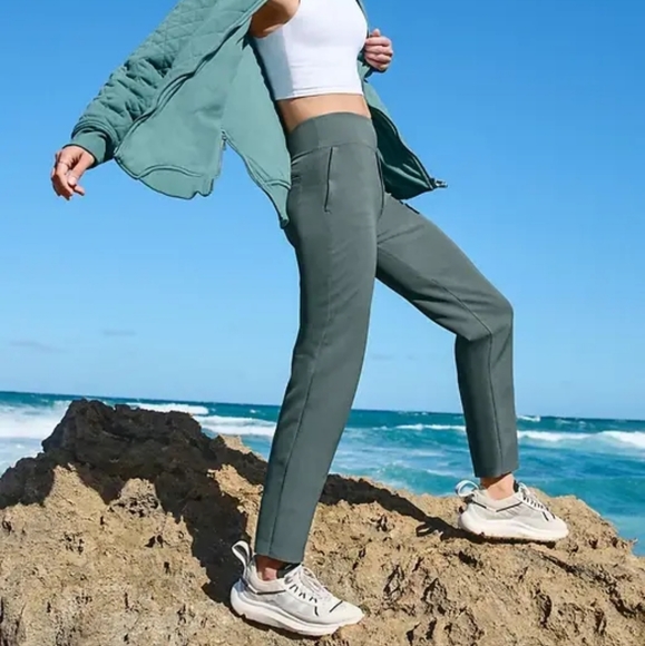 NWT Athleta Endless Pant Bali Green Size 18 - Picture 5 of 9